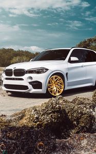 Preview wallpaper bmw, x5m, side view, white