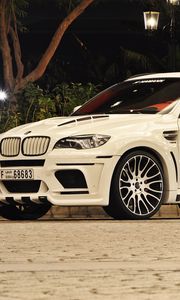 Preview wallpaper bmw, x6m, hamann, white, night, street, light