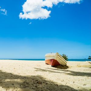 Preview wallpaper boat, beach, sand, sea, summer, landscape