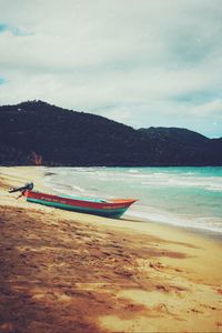 Preview wallpaper boat, beach, sea, coast, mountains