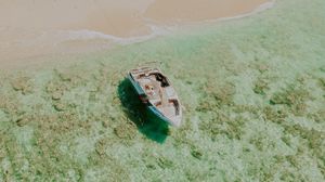 Preview wallpaper boat, coast, beach, palm, sea