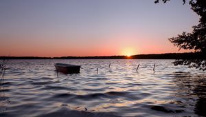 Preview wallpaper boat, decline, lonely, lake