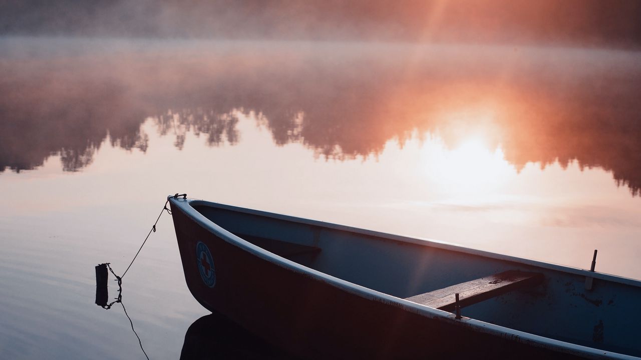 Wallpaper boat, fog, rays, water