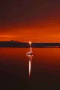 Preview wallpaper boat, glow, lake, reflection, dark