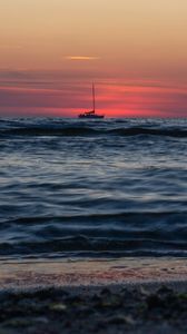 Preview wallpaper boat, horizon, sea, sunset