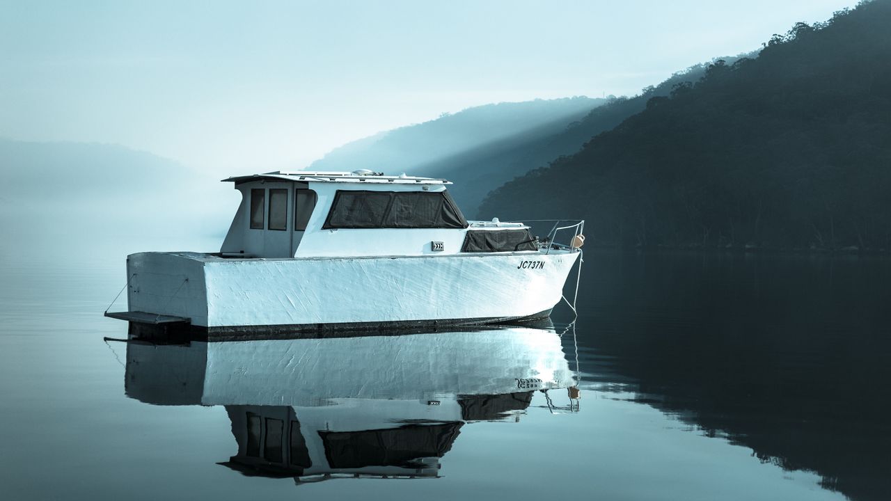 Wallpaper boat, lake, fog, water, reflection