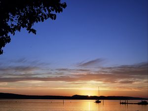 Preview wallpaper boat, lake, sunset, evening, dark