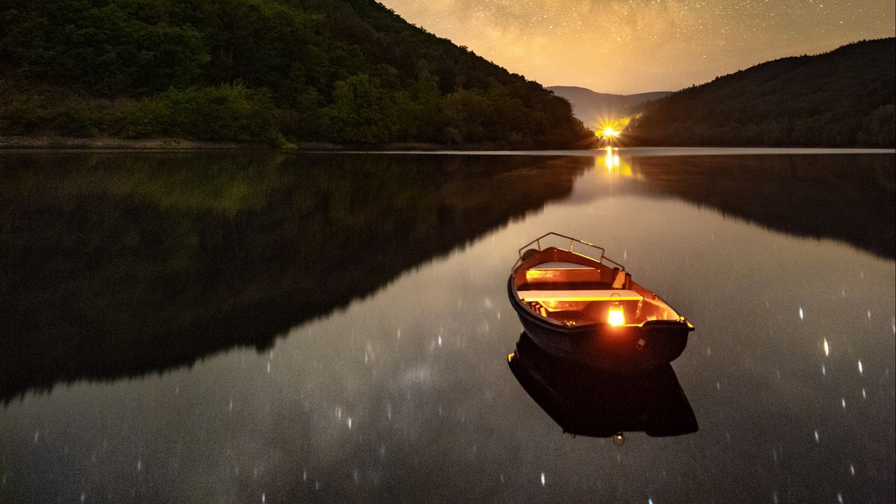 Wallpaper boat, lantern, starry sky, reflection