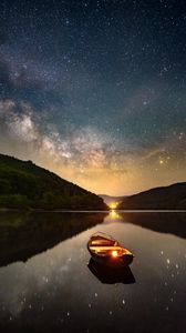 Preview wallpaper boat, lantern, starry sky, reflection