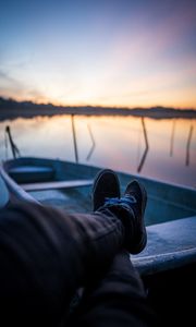 Preview wallpaper boat, legs, rest, lake, dusk