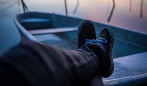 Preview wallpaper boat, legs, rest, lake, dusk