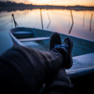 Preview wallpaper boat, legs, rest, lake, dusk