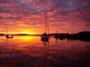 Preview wallpaper boat, mast, bay, sunrise, silence