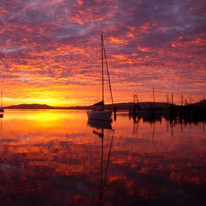 Preview wallpaper boat, mast, bay, sunrise, silence