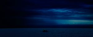 Preview wallpaper boat, night, horizon, dark