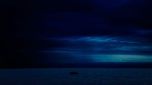 Preview wallpaper boat, night, horizon, dark