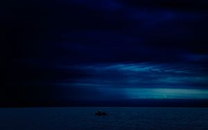 Preview wallpaper boat, night, horizon, dark