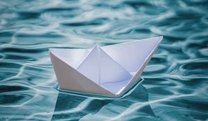 Preview wallpaper boat, origami, paper, water, ripples