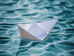 Preview wallpaper boat, origami, paper, water, ripples