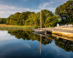 Preview wallpaper boat, pier, river, reflection