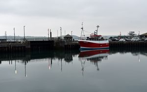 Preview wallpaper boat, pier, water, reflection