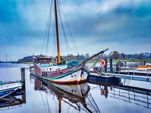 Preview wallpaper boat, port, river