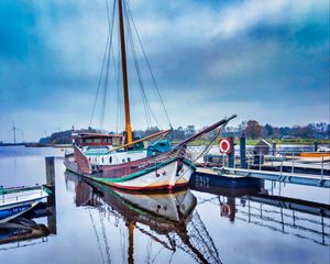 Preview wallpaper boat, port, river