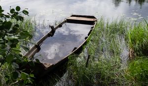 Preview wallpaper boat, river, water, grass, shore, trees