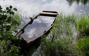 Preview wallpaper boat, river, water, grass, shore, trees