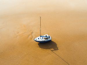 Preview wallpaper boat, sailboat, aerial view, sand