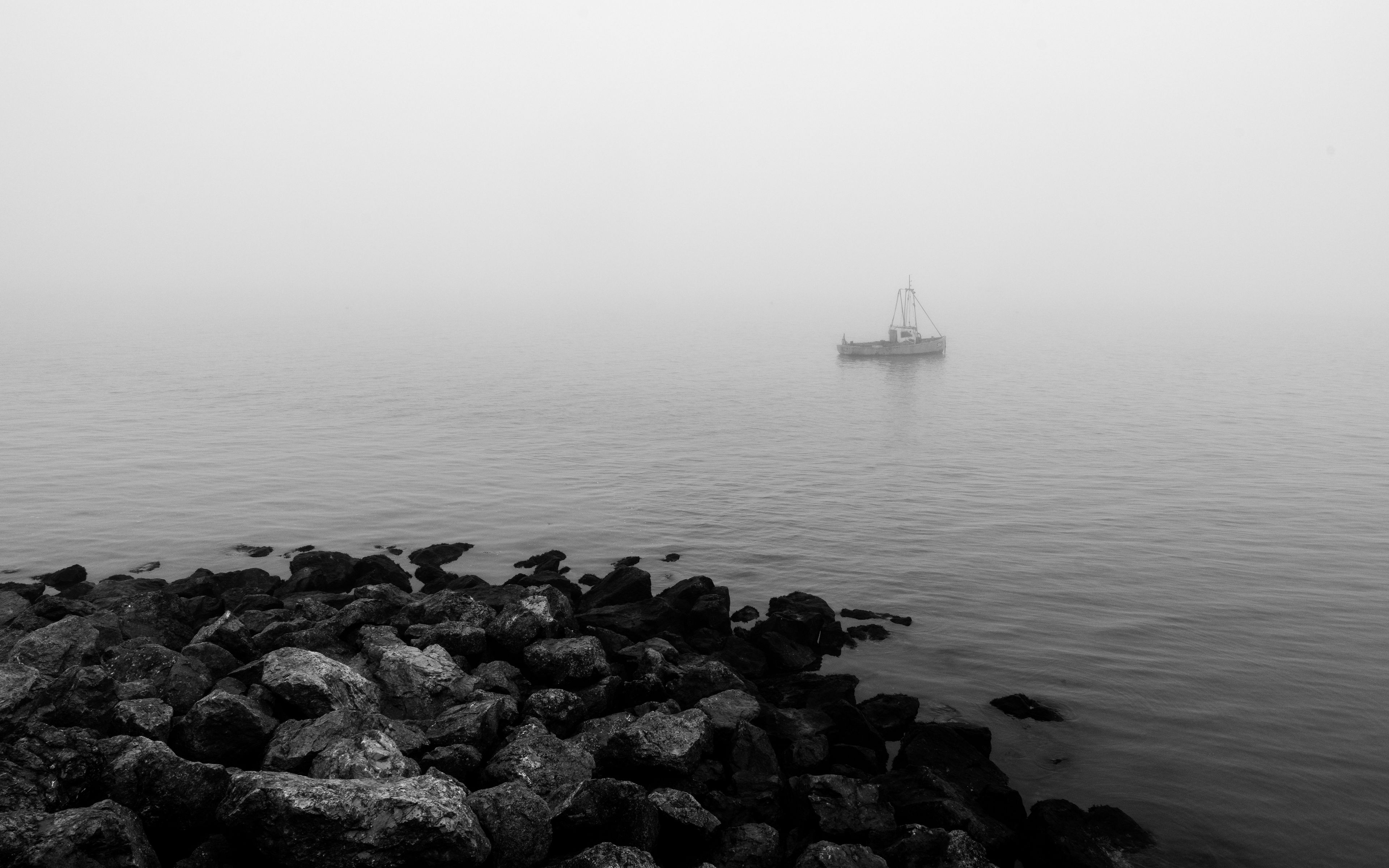 Download wallpaper 3840x2400 boat, sea, coast, fog, black and white 4k ...