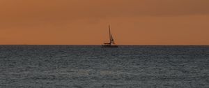 Preview wallpaper boat, sea, dusk, water, horizon