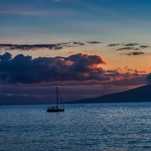 Preview wallpaper boat, sea, horizon, sunset