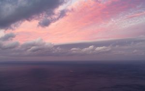 Preview wallpaper boat, sea, horizon, dusk