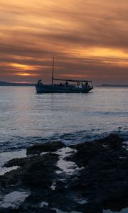 Preview wallpaper boat, sea, nature, evening