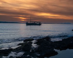 Preview wallpaper boat, sea, nature, evening