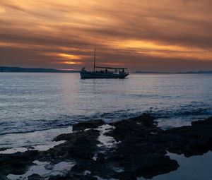 Preview wallpaper boat, sea, nature, evening