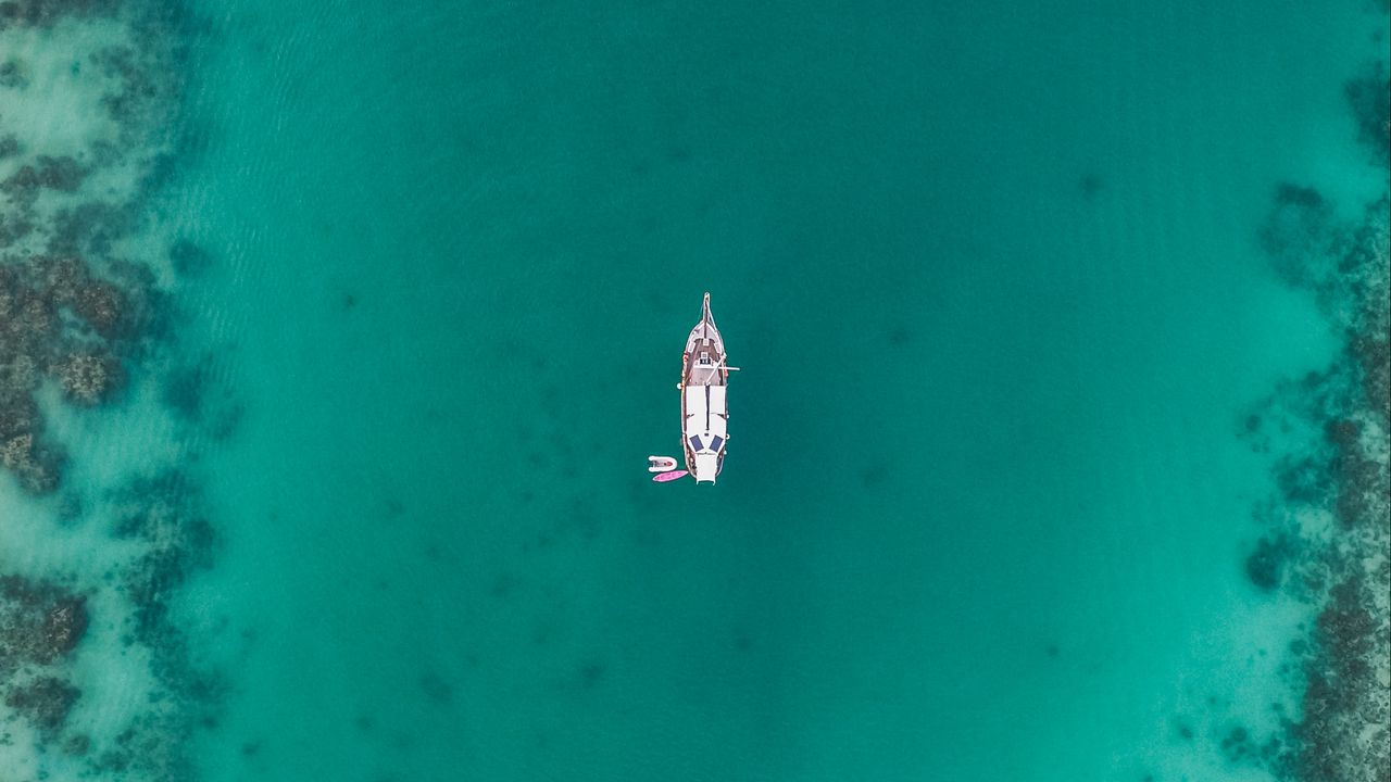 Wallpaper boat, sea, underwater, bottom, minimalism