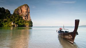 Preview wallpaper boat, sea, water, horizon