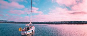 Preview wallpaper boat, sunset, skyline, pink, california