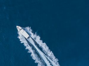 Preview wallpaper boat, trace, aerial view, water