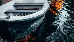 Preview wallpaper boat, water, foliage, shore, waves