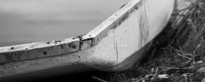 Preview wallpaper boat, water, river, black and white