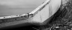 Preview wallpaper boat, water, river, black and white
