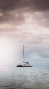Preview wallpaper boat, yacht, sea, water, clouds