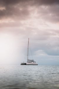 Preview wallpaper boat, yacht, sea, water, clouds