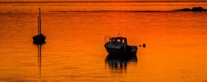 Preview wallpaper boats, lake, hills, sunset