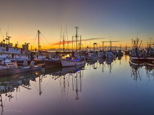 Preview wallpaper boats, masts, lake, reflection, sunrise