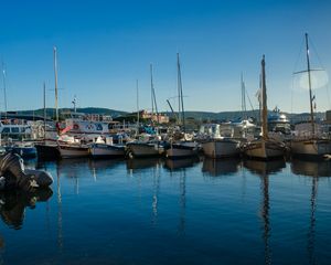 Preview wallpaper boats, masts, pier, water