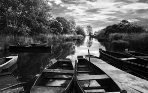 Preview wallpaper boats, pond, trees, bw